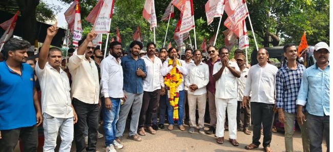 91వ వార్డులో తిప్పల వంశీ ‘రింగ్’ సునామీ