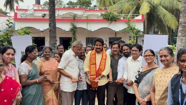 దివ్యాంగుల జీవితాల్లో వెలుగులు నింపుతున్న ‘సంకల్పం’  100 మందికి పైగా దివ్యాంగులకు కృత్రిమ అవయవాల కోసం కొలతల సేకరణ  ట్రస్ట్ సేవలు ఆదర్శనీయం: ఎమ్మెల్యే ఆరిమిల్లి రాధాకృష్ణ