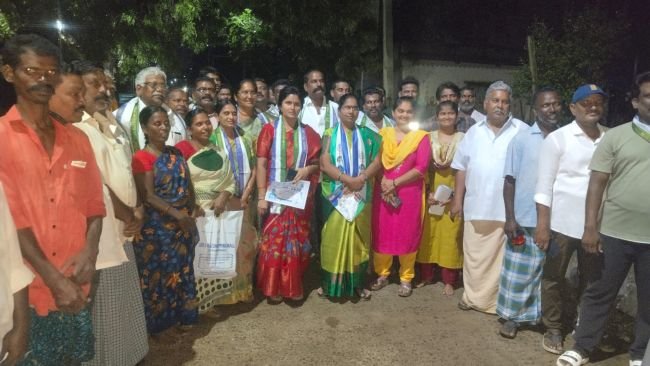 పొదలకూరు బిట్-2లో వైసీపీ అభ్యర్థి వాకాటి సంధ్య విస్తృత ప్రచారం