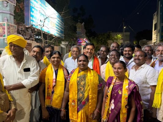 15, 16, 17 వార్డులలో తెదేపా ఎన్నికల ప్రచారం. మద్దతు తెలిపిన 20 కుటుంబాలు.