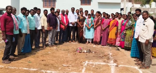 మహిళలను కోటీశ్వరులుగా తీర్చిదిద్దడమే ప్రజా ప్రభుత్వ లక్ష్యం: సర్పంచ్ నాగరాజు యాదవ్