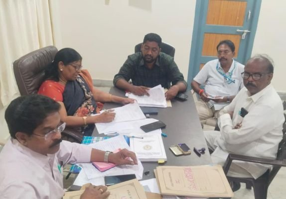 మండలంలో నామినేషన్లు అన్ని సక్రమమే -- అసిస్టెంట్ రిటర్నింగ్ అధికారి సునీత 