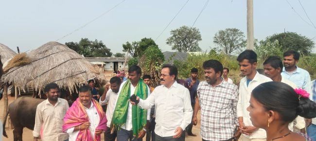 గౌరవప్రదంగా జీవించాలి  ---జిల్లా అదనపు కలెక్టర్ నగేష్