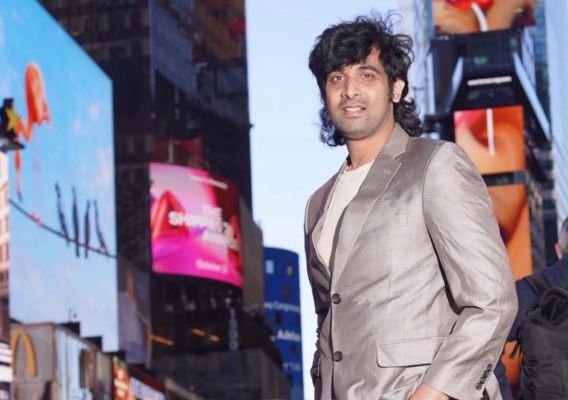 న్యూయార్క్ ఫ్యాషన్ వీక్‌లో తెలుగు హీరో సందడి!  అంతర్జాతీయ వేదికపై రాజ్ దాసిరెడ్డి ప్రత్యేక ఆకర్షణ