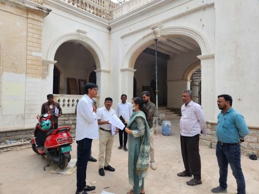 చారిత్రక కట్టడాల పరిరక్షణ, అభివృద్ధి పనులను వేగవంతం చేయాలి  చార్మినార్ పరిసరాల్లో క్యూ క్యు ఎస్ యు డి ఎ అడ్మినిస్ట్రేటర్ పి. గౌతమి ఐఏఎస్ తనిఖీ