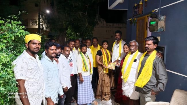 గంటవూరులో వనిత శ్రీధర్ నాయుడు ప్రచారం జోరు