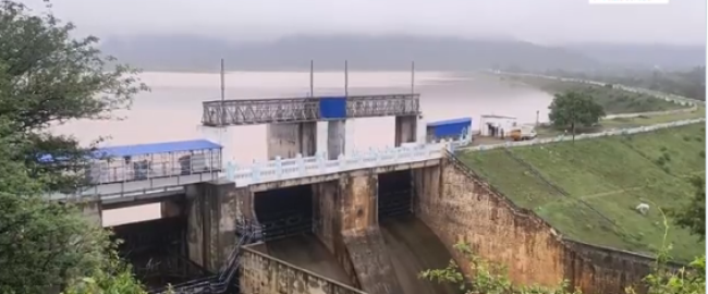  కల్వరాయన్ కొండల్లో కుండపోత వర్షాలు.. గోముఖి డ్యామ్‌కు పోటెత్తిన వరద..