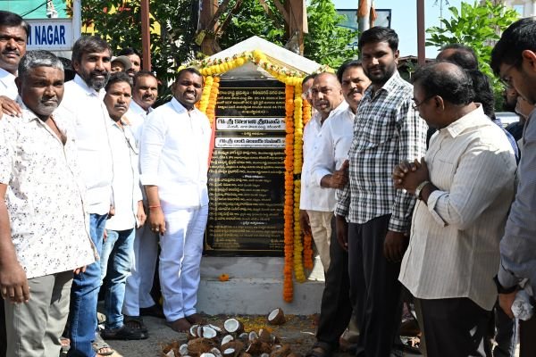 నగరాభివృద్ధికి పెద్దపీట వేస్తాం: మేయర్ కొలగాని శ్రీనివాస్.
