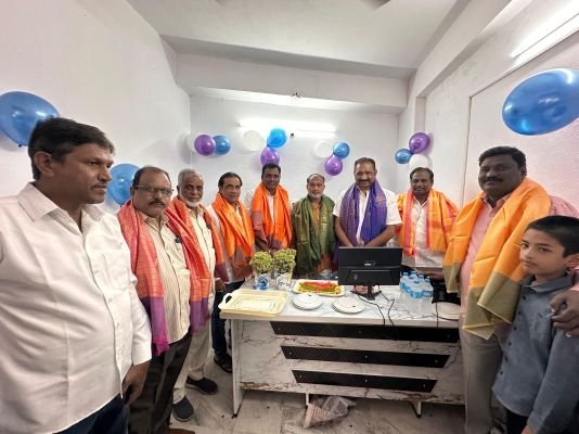 ముకరంపుర లో 'TS ఇన్సూరెన్స్ హబ్' ప్రారంభించిన డిప్యూటీ మేయర్ యాదగిరి సునీల్ రావు