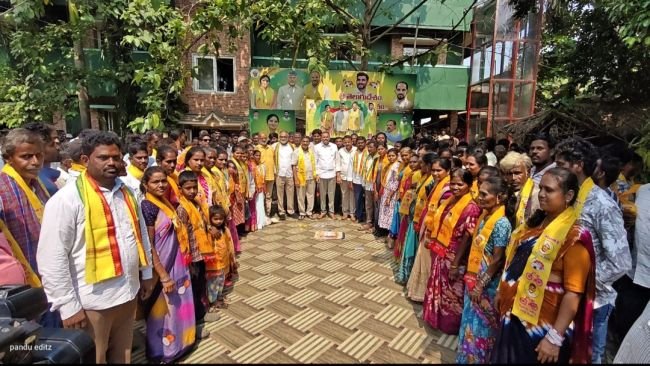 చిన్న శ్రీను, సిరమ్మ సమక్షంలో టీడీపీలో చేరిన 600కు పైగా కుటుంబాలు