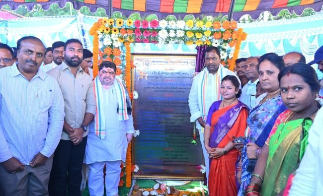 ధర్మపురి బస్‌స్టేషన్ ఆధునీకరణ పనులకు శంకుస్థాపన