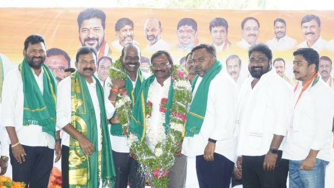 మానకొండూరు మార్కెట్ కమిటీ నూతన పాలకవర్గం ప్రమాణ స్వీకారం