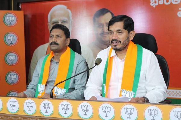 సీఎం అండతోనే ఎమ్మెల్యే ప్రేమ్ సాగర్ రావు అరాచకాలు: బీజేపీ రాష్ట్ర ఉపాధ్యక్షుడు ఆరోపణ