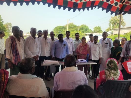 బొగ్గవరపు వెంకటేశ్వర్లు విజ్ఞాన కేంద్రంలో ఉచిత కంటి వైద్య శిబిరానికి విశేష స్పందన