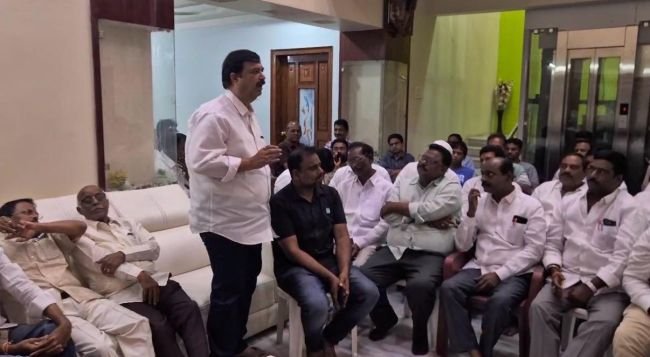 ఖమ్మం మేయర్ పదవే లక్ష్యం .. మున్నూరు కాపులకు ఆర్ జె సి కృష్ణ పిలుపు