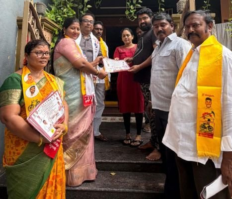 ప్రజాసేవ లక్ష్యం... -54వ డివిజన్ లో బోయళ్ళ శాంతి 
