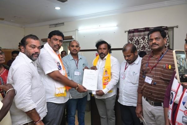 ప్రజల నమ్మకాన్ని గెలిపిస్తాను. కౌన్సిలర్ రామయ్య.