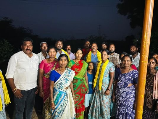 సైకిల్ గుర్తుకే ఓటు వేయండి.. జడ్పిటిసి అభ్యర్థి శిరీష