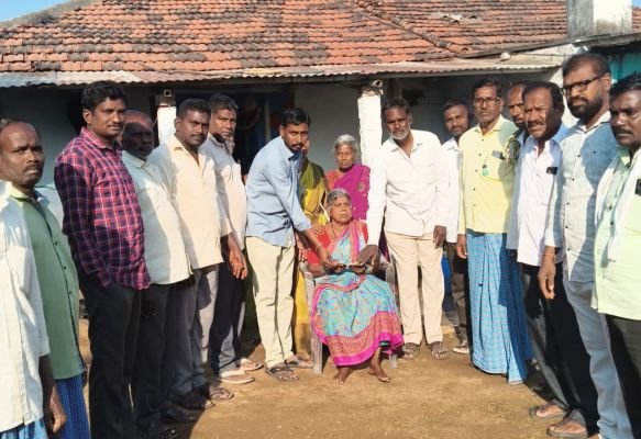 మృత కార్మికుల కుటుంబాలకు యూనియన్ అండ..  -రూ.20 వేల సాయం!