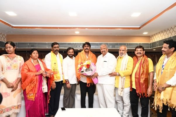 తిరుపతిలో టీడీపీకి తిరుగులేదు జేబీ శ్రీనివాస్‌కు కమ్మ సంఘం మద్దతు  66 డివిజన్లలో టీడీపీ జెండా ఎగరడం ఖాయం