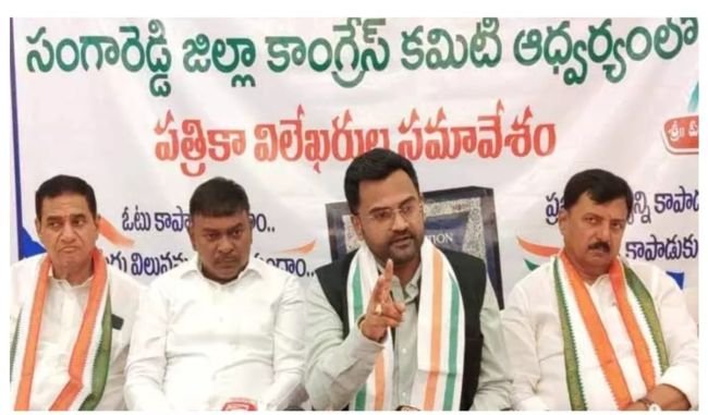 ఓట్ల తొలగింపును అడ్డుకోవాలి: డీసీసీ అధ్యక్షుడు చంద్రశేఖర్ రెడ్డి