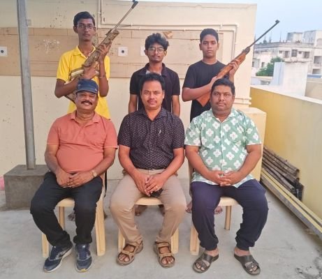 క్రీడల్లో రాణించి జిల్లా ఖ్యాతిని చాటాలి
