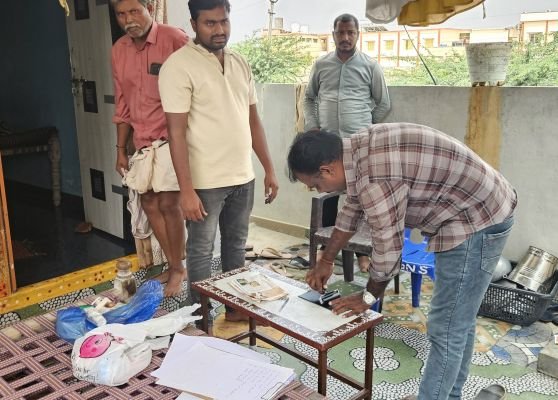 పామూరులో బంగారం చోరీ 