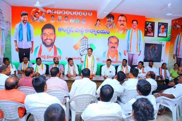 గ్రాడ్యుయేట్ ఓటర్ల నమోదుపై పార్టీ శ్రేణులు దృష్టి సారించాలి 