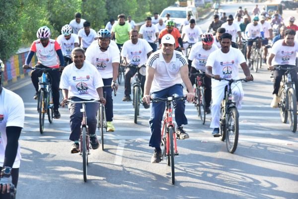 అమరవీరుల సంస్మరణ వారోత్సవాలలో భాగంగా నగరంలో 20 కి.మీ సైకిల్ ర్యాలీ