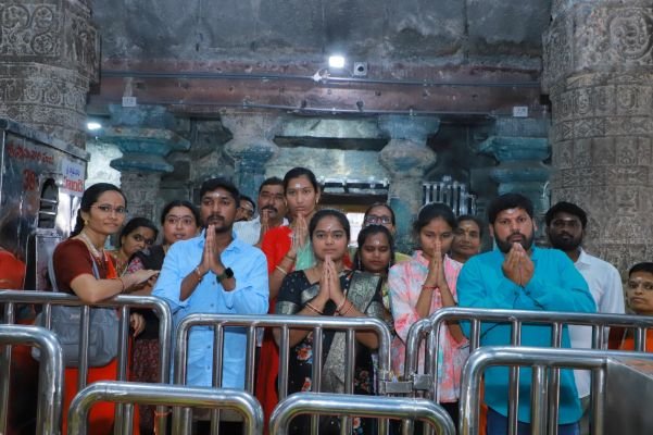 భీమేశ్వరాలయంలో భక్తుల సందడి