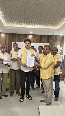 చింతలపూడి నగర పంచాయతీ ఓటర్ల జాబితా పంపిణీ