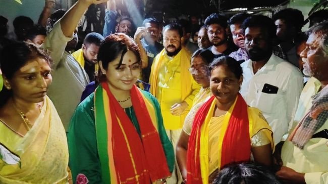 కన్నాపురం నుండి ఎన్నికల ప్రచారాన్ని ప్రారంభించిన చింతమనేని నవ్యశ్రీ- కూటమి అభ్యర్థులను గెలిపించాలని ప్రజలకు వినతి 