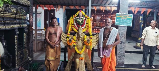 ఘనంగా గరుడువాహన సేవ