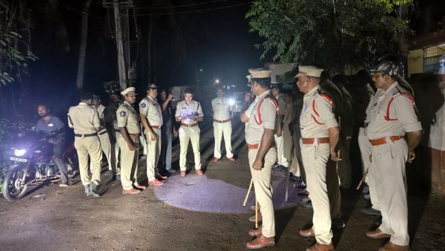 ప్రశాంత వాతావరణంలో ఎన్నికలు