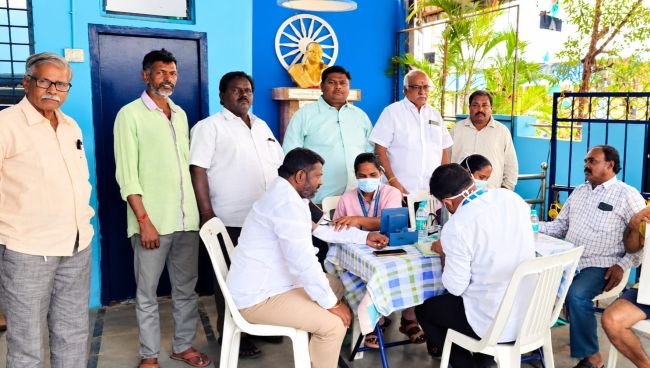 ప్రేమ్‌నగర్‌లో ఉచిత వైద్య శిబిరం