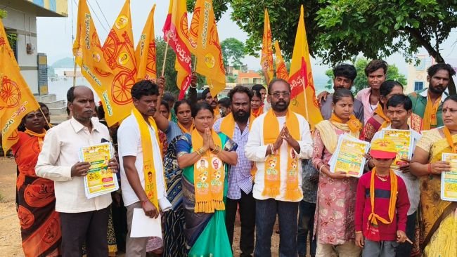 ఒక అవకాశం ఇస్తే 2వ వార్డు రూపురేఖలు మారుస్తా : టిడిపి కౌన్సిలర్ అభ్యర్థిని ఇడగొట్టి మల్లీశ్వరి హామీ 