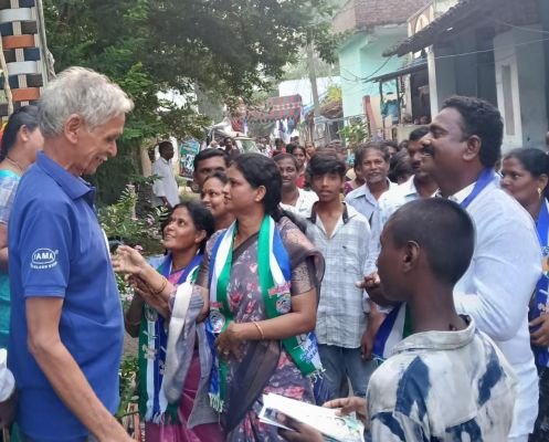 గత అభివృద్ధిని చూసి ఓట్లు వేయండి-- వైసీపీ జిల్లా అధ్యక్షులు ముదునూరి 