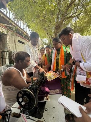 మీ ఇంటి బిడ్డగా ఆశీర్వదించండి.. 21వ డివిజన్‌లో జనసేన–కూటమి అభ్యర్థి వెంకట సాయి ఇంటింటి ప్రచారం