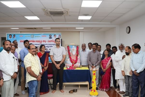 మహర్షి వాల్మీకి జీవితం, ఆదర్శాలు సమాజానికి స్ఫూర్తిదాయకం జిల్లా కలెక్టర్ ప్రతీక్ జైన్