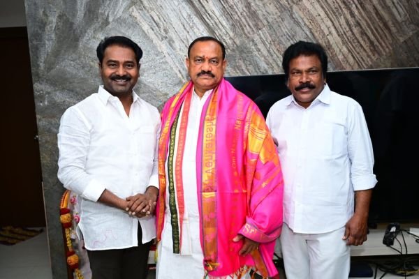 టీపీసీసీ అధ్యక్షుడు మహేష్ కుమార్ గౌడ్‌కు విజయదశమి శుభాకాంక్షలు