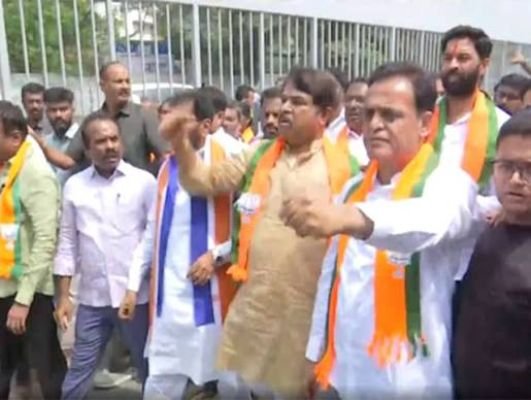బెంగళూరులో ఉద్రిక్తత: సిద్ధరామయ్య నివాసం వైపు బీజేపీ ర్యాలీ భగ్నం
