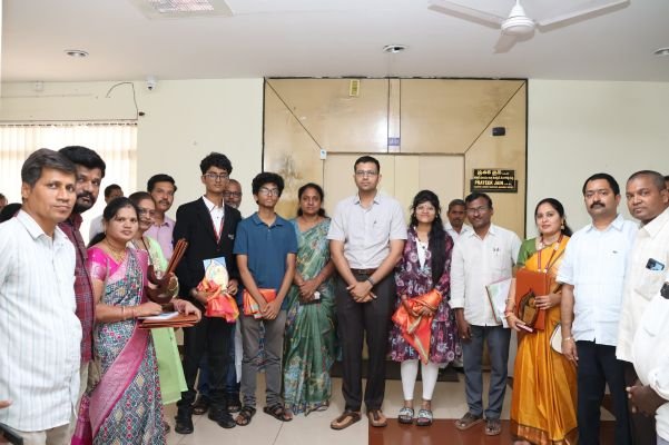 ఇన్స్పైర్ ప్రాజెక్టుల్లో సంగారెడ్డి విద్యార్థుల సత్తా!