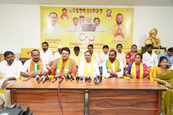 అజేష్ గెలిస్తే త్రిబుల్ ఇంజన్ సర్కార్‌తో సమగ్ర అభివృద్ధి.. సినీనటుడు, బీజేపీ నేత సాయికుమార్ పిలుపు