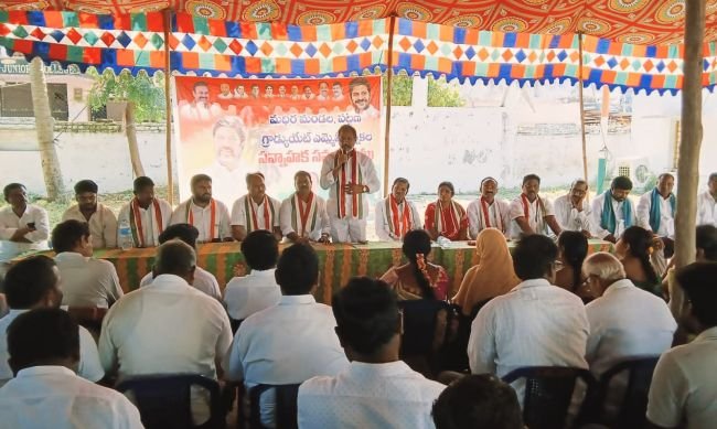 *గ్రాడ్యుయేట్ ఎమ్మెల్సీ ఎన్నికల్లో కాంగ్రెస్ అభ్యర్థి గెలుపే లక్ష్యంగా పనిచేయాలి* 