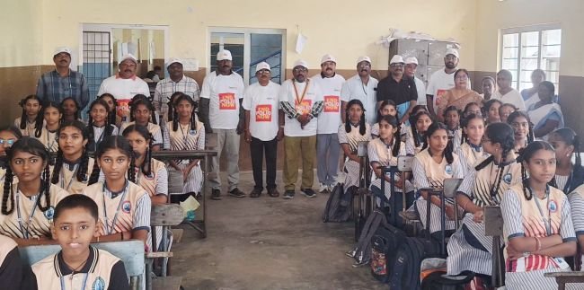 రోటరీ క్లబ్ ఆధ్వర్యంలో పోలియో నిర్మూలనపై అవగాహన ర్యాలీ.