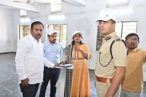 కౌంటింగ్ కేంద్రాల్లో పటిష్ట భద్రతా ఏర్పాట్లు చేపట్టాలి*  *జిల్లా ఎన్నికల అధికారి/జిల్లా కలెక్టర్ డా.ఏ.సిరి*
