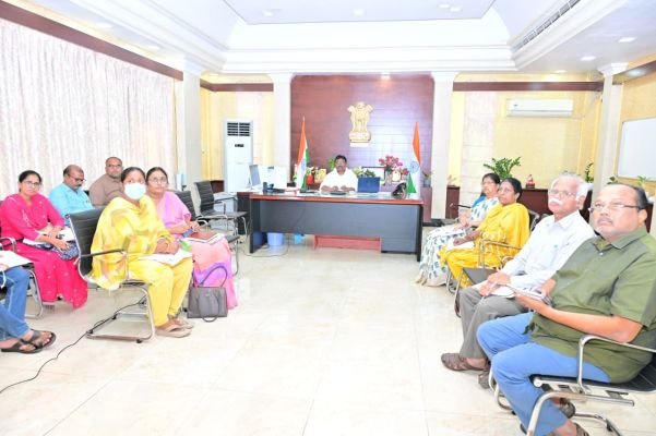 తుఫాను ను ఎదుర్కొనే విధంగా అన్ని శాఖలు సమాయత్తమే ఉండాలని