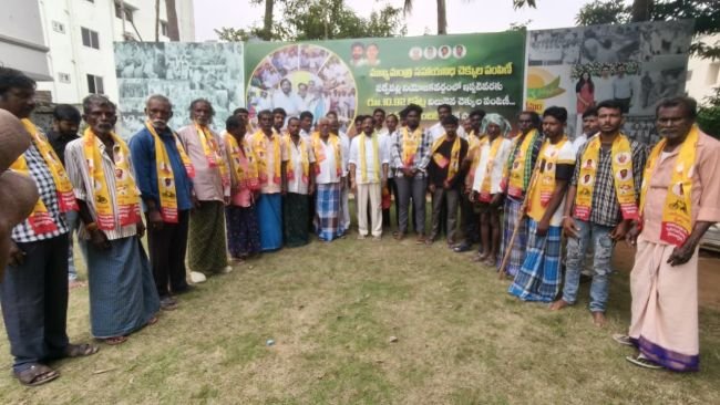సర్వేపల్లిలో టీడీపీలోకి వెల్లువలా చేరికలు