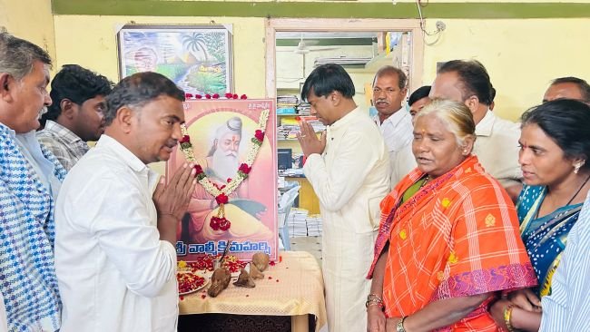 వాల్మీకి మహర్షి ఆశయాలు యువతకు స్ఫూర్తిదాయకం..ఎమ్మెల్యే బీవీ జయనాగేశ్వర్ రెడ్డి