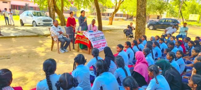 విద్యార్థి దశ దేశభక్తికి బంగారు బాట, జిల్లా న్యాయ సేవాధికార సంస్థ సెక్రెటరీ నిహారిక